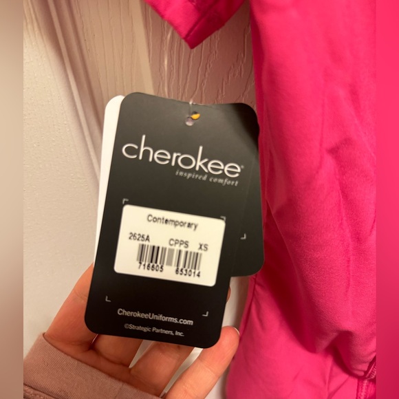 Cherokee Infiniti Scrub Set. Size XS. NWT.  Carmine Pink. - Picture 10 of 16